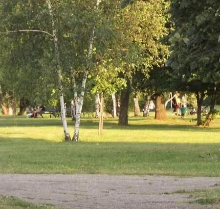 Twinstay #6 * Sofía