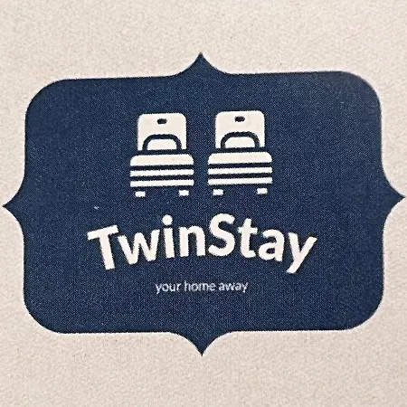 Twinstay #6 * Sofia