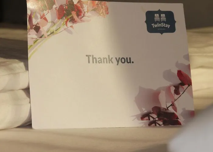 Twinstay #6 * صوفيا